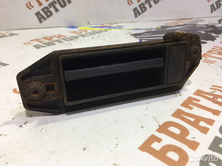 Мерседес С-Класс Ручка крышки багажника