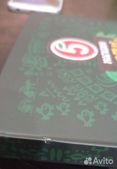 Альбом для монет+кошелëк жëлтого цвета