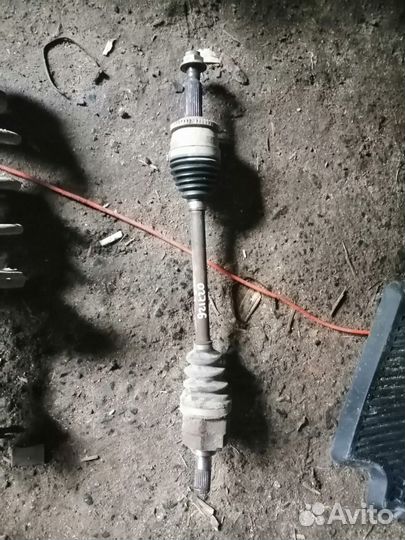 Привод передний левый 1.6 МКПП Hyundai Solaris 10