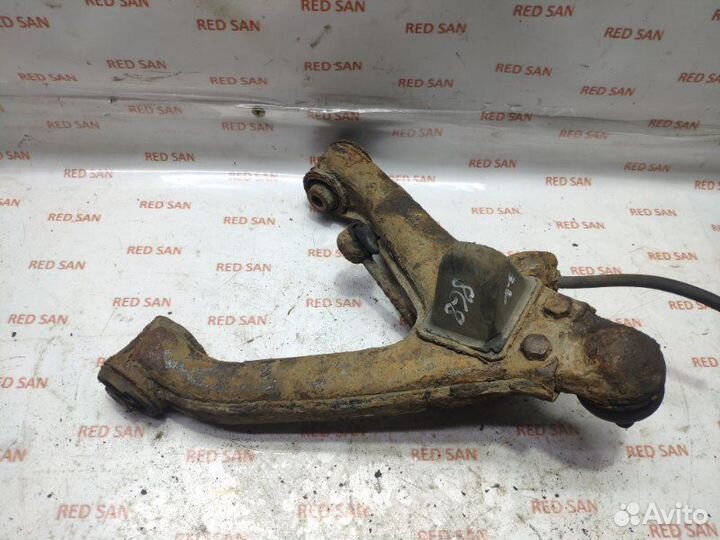 Рычаг подвески задний левый Mitsubishi Pajero 3