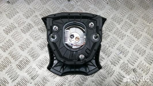 Подушка безопасности водителя volvo V70 3 (YBE18J3