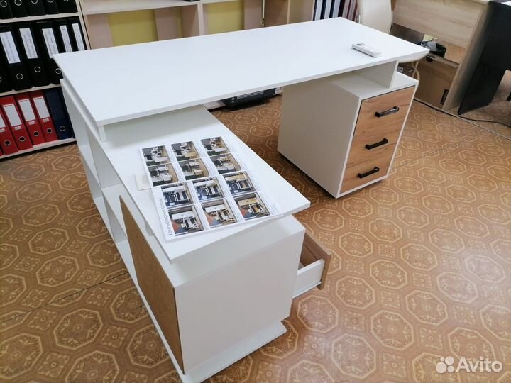 Стол компьютерный угловой