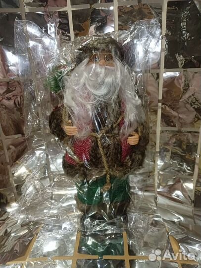 Дед мороз под елку