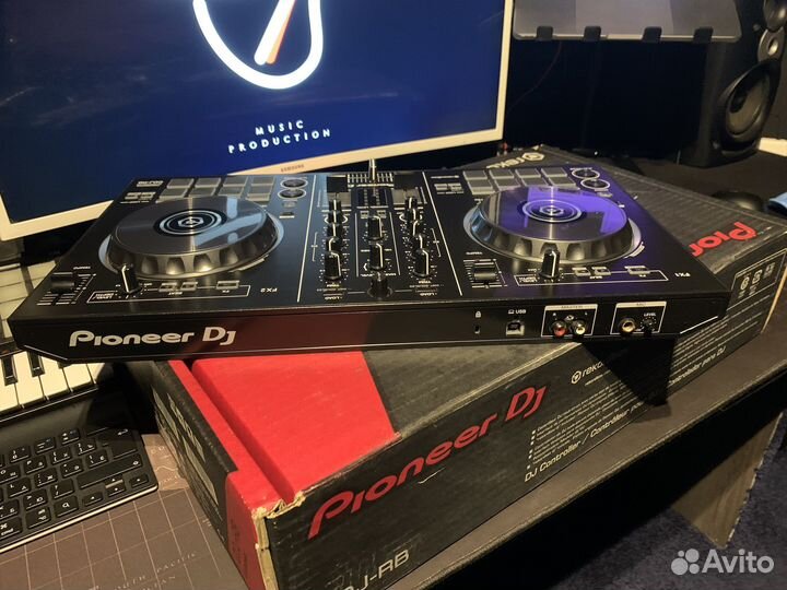 Dj контроллер Pioneer DDJ-RB