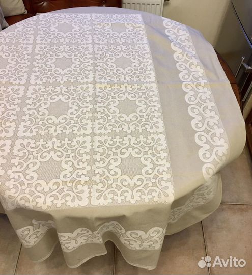 Льняная скатерть