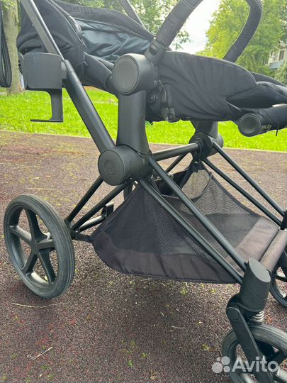 Прогулочная коляска Cybex Priam III