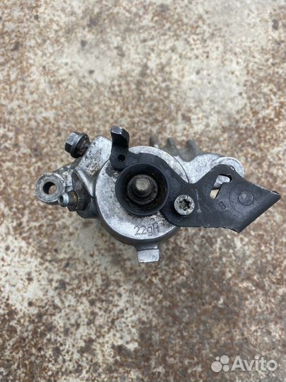 Тормозной суппорт Golf4 Bora Jetta4