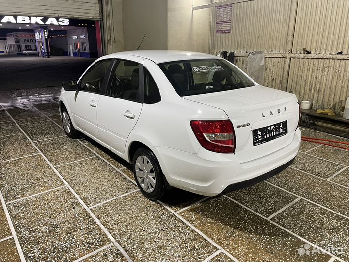 LADA Granta 1.6 МТ, 2023, 1 км