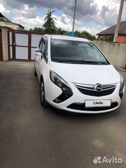 Opel Zafira 1.8 МТ, 2012, 335 000 км