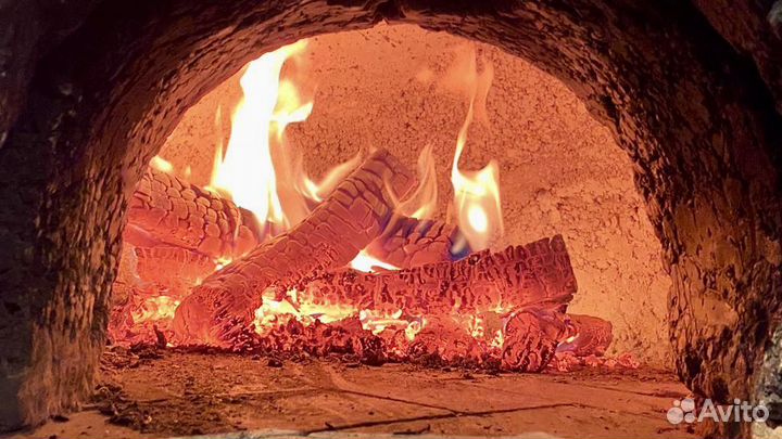 Помпейская печь для пиццы на дровах