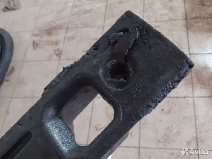 Абсорбер переднего бампера Toyota C-HR