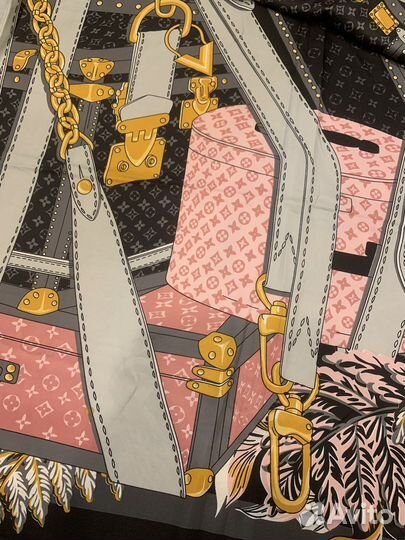 Шелковый платок шаль Louis Vuitton новый