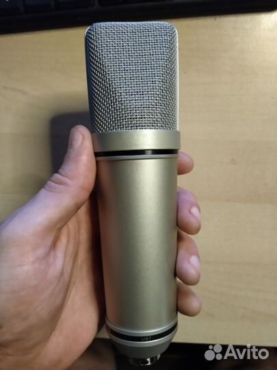 Студийный микрофон Neumann U87(replica)