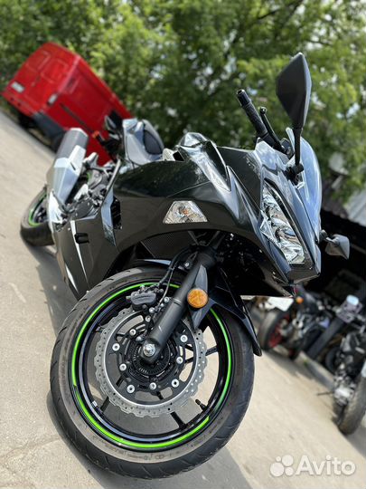 Kawasaki Ninja 400