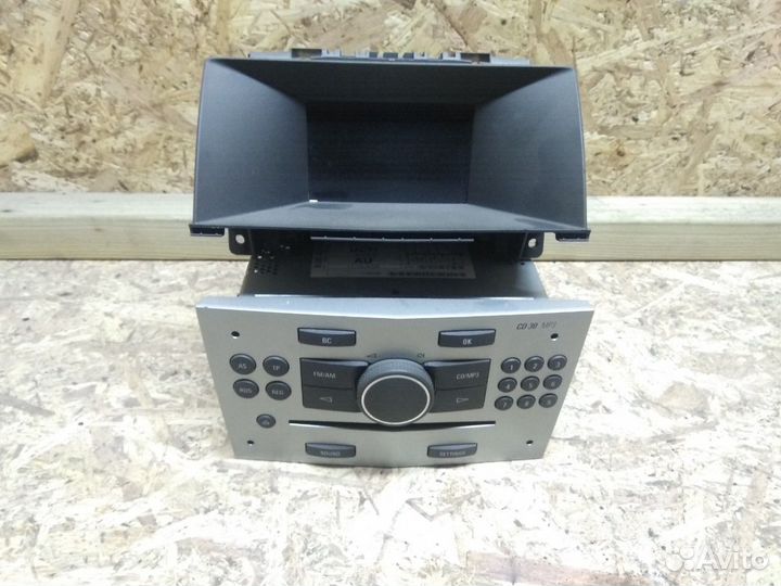 Магнитола Опель Астра Н