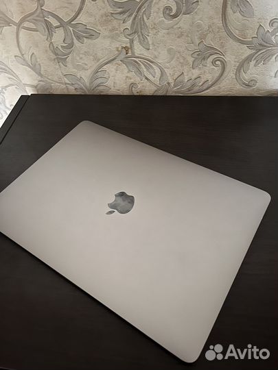 Apple MacBook Pro 13 2019