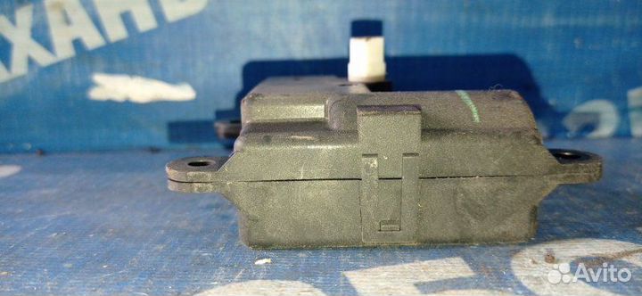 Моторчик заслонок отопителя Nissan Teana J32 седан