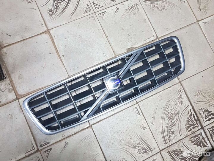 Решетка радиатора XC70 Cross Country, до 2005 г.в