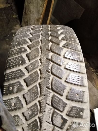 Kumho I'Zen Wis KW19 235/50 R18