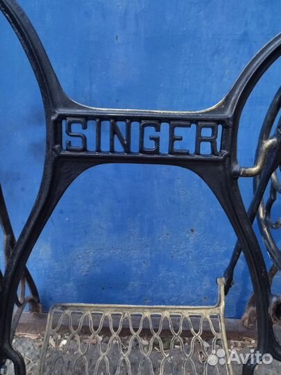 Чугунная станина от швейной машинки