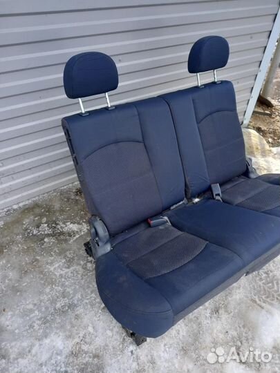 Сиденья задние Mazda Demio DY3W 2003-2006