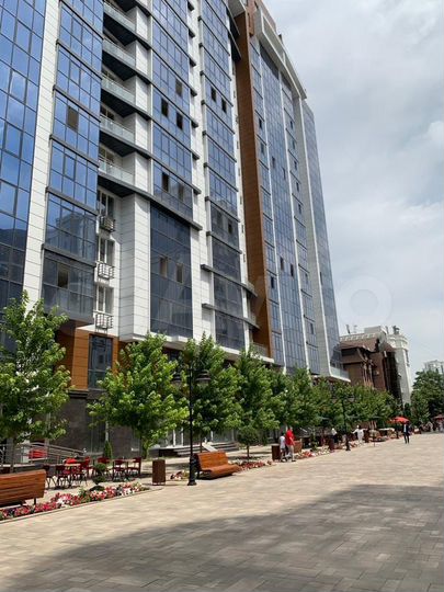 Своб. планировка, 140 м², 8/15 эт.