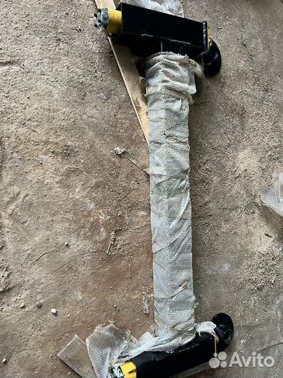 Задние гидравлические лапы, Аутигеры