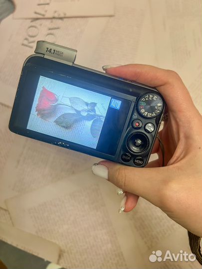 Canon powershot sx210 is