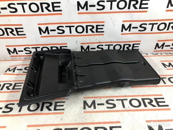 Воздуховод левый Mercedes-Benz E-Class W211