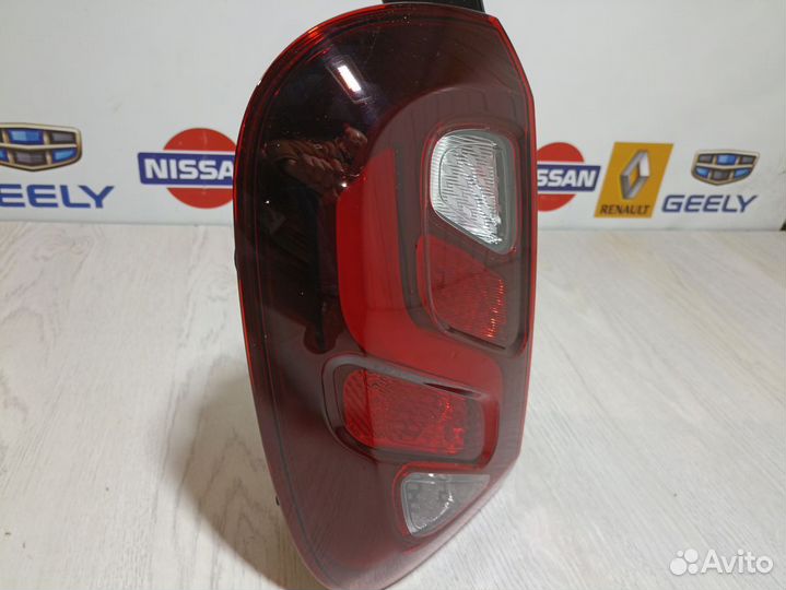 Фонарь задний Renault duster Лев