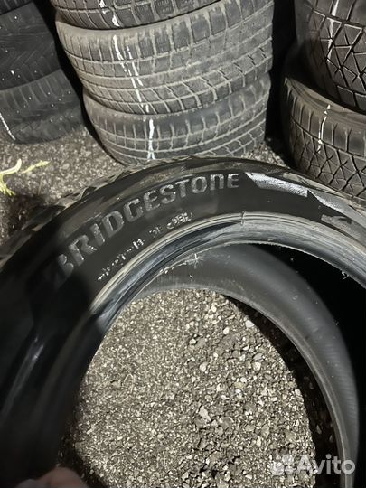 Bridgestone Blizzak DM-V2 265/50 R20