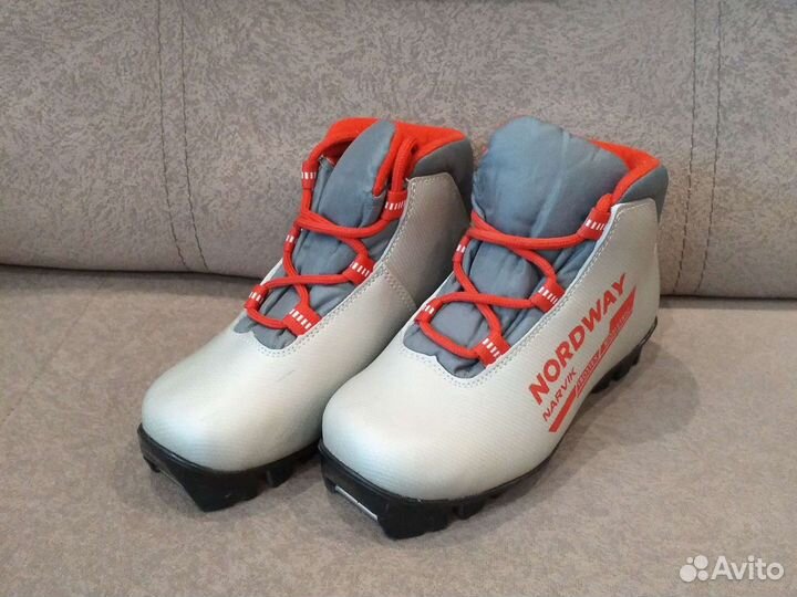 Лыжные ботинки размер 31