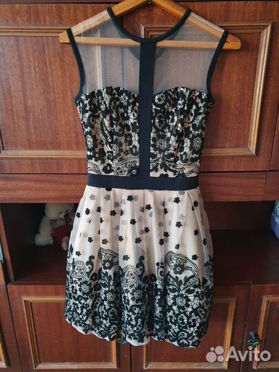 Платье 42 размера