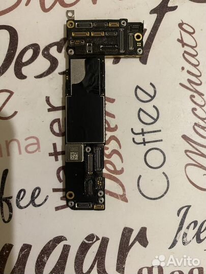 Запчасти iPhone 12