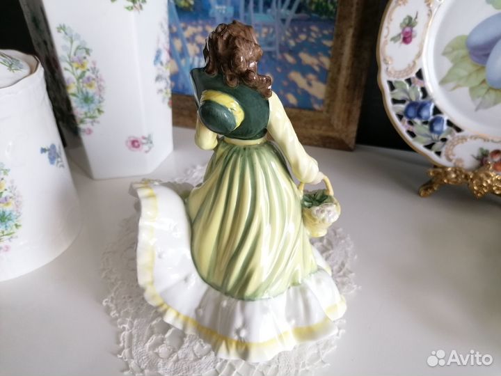 Статуэтка royal doulton фарфор Англия винтаж