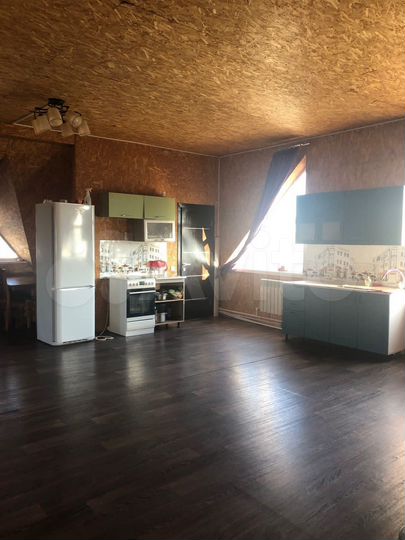 Дом 323 м² на участке 21 сот.