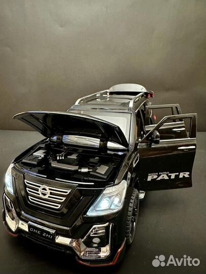 Игрушка машинка железная