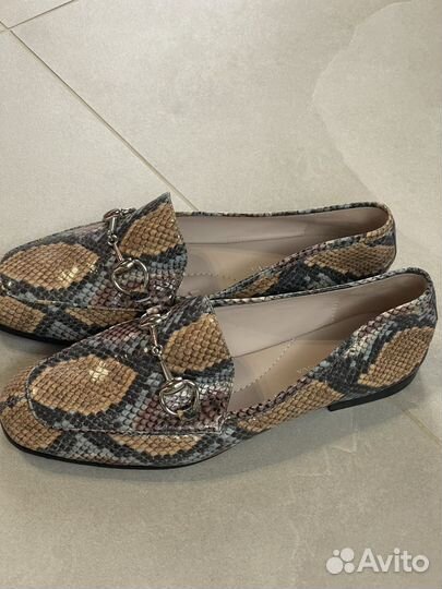 Лоферы женские