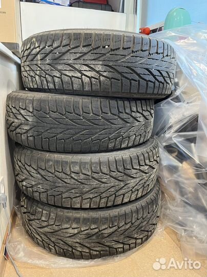 Nokian Tyres Hakkapeliitta R2 SUV 225/60 R18 R