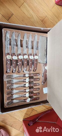 Набор столовых приборов новый Monalisa