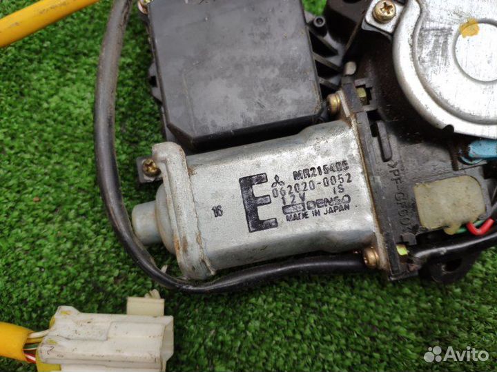 Стеклоподъемник передний левый Mitsubishi Galant