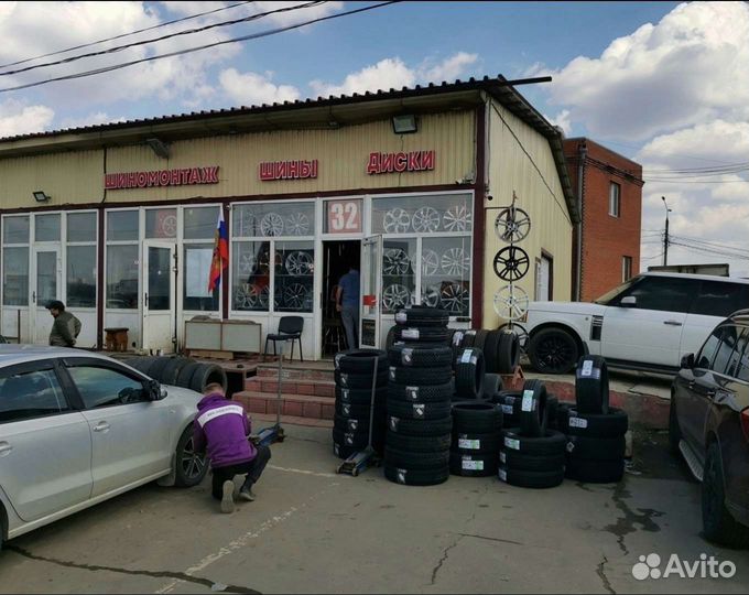 Windforce Snowblazer 215/60 R17 96H