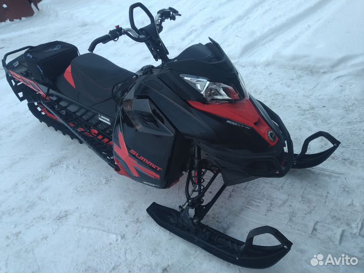 Ski Doo Summit X 154 800R E-TEC