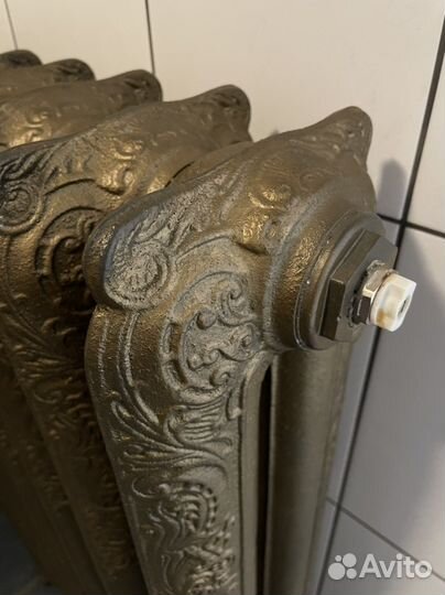 Чугунная батарея ретро