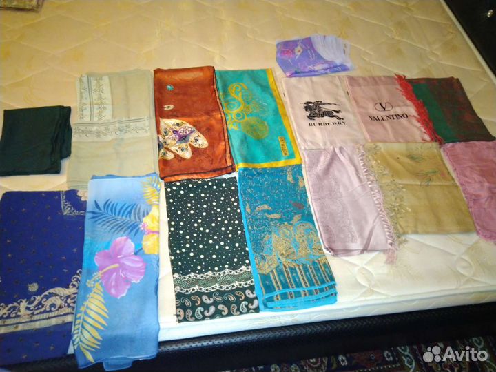 Женские шарфы и платки