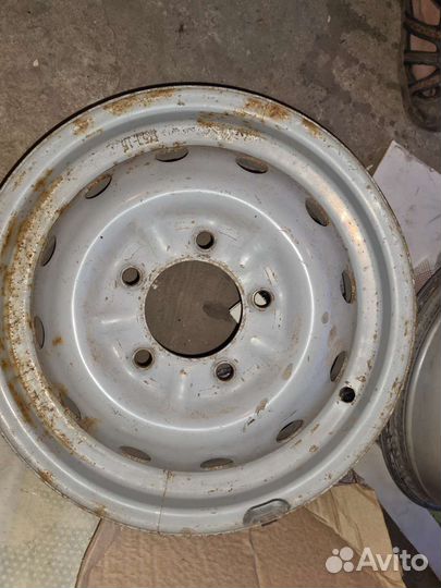 Диск штамповка r16 на ниву