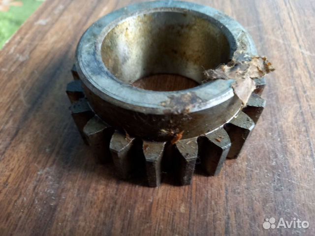 Шестерня заднего хода промежуточного вала кпп ЗИЛ