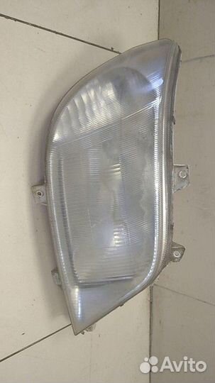 Фара правая Mercedes-Benz Sprinter