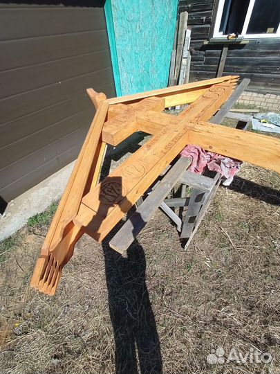 Крест резной