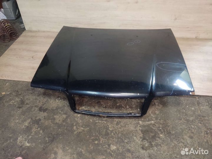 Капот, Volvo 850